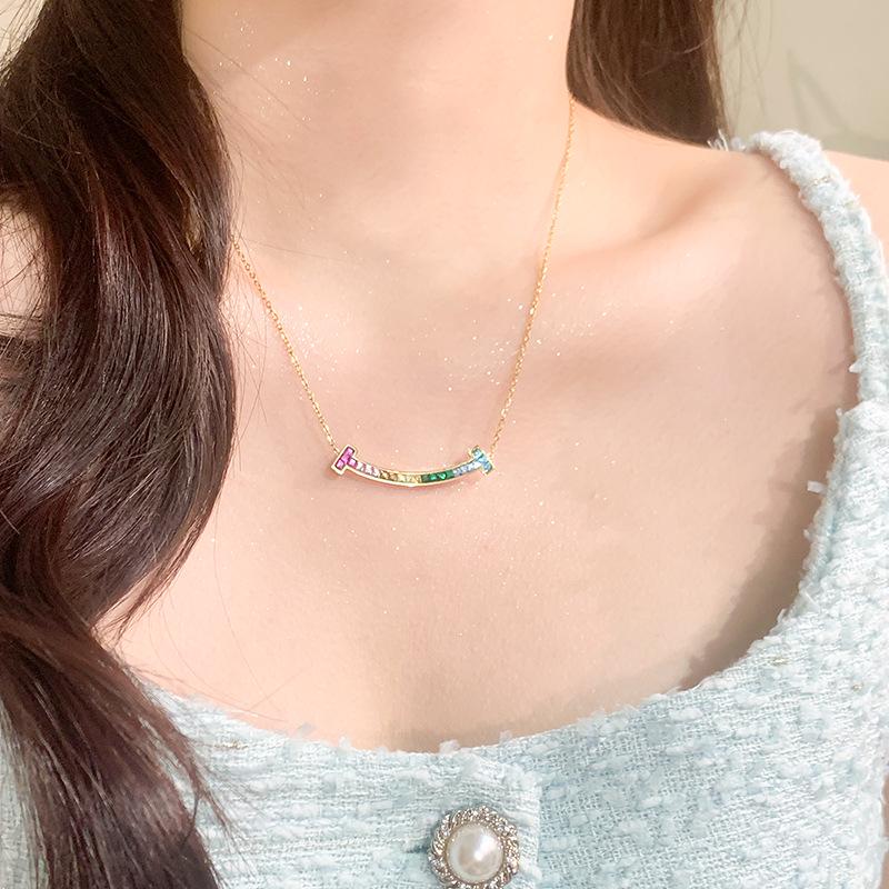 

Женское ожерелье с подвеской из титана и радужного циркония, универсальная металлическая цепочка для свитера, модный аксессуар Niche