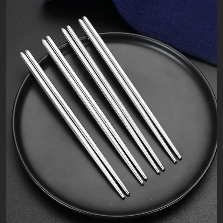 304 Stainless Steel Non-slip Chopsticks: Food Grade, Anti-scald, Anti-mildew, Heat Resistant, Ideal for Home, Canteens, and Restaurants.