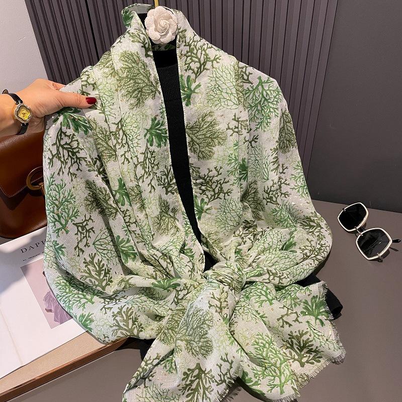 New Fashion Lurex Snow Floral Viscose Soft Scarf Boho Chic Thin Fringe Shawl Women Perfect For Travel & Casual Muslim Hijab