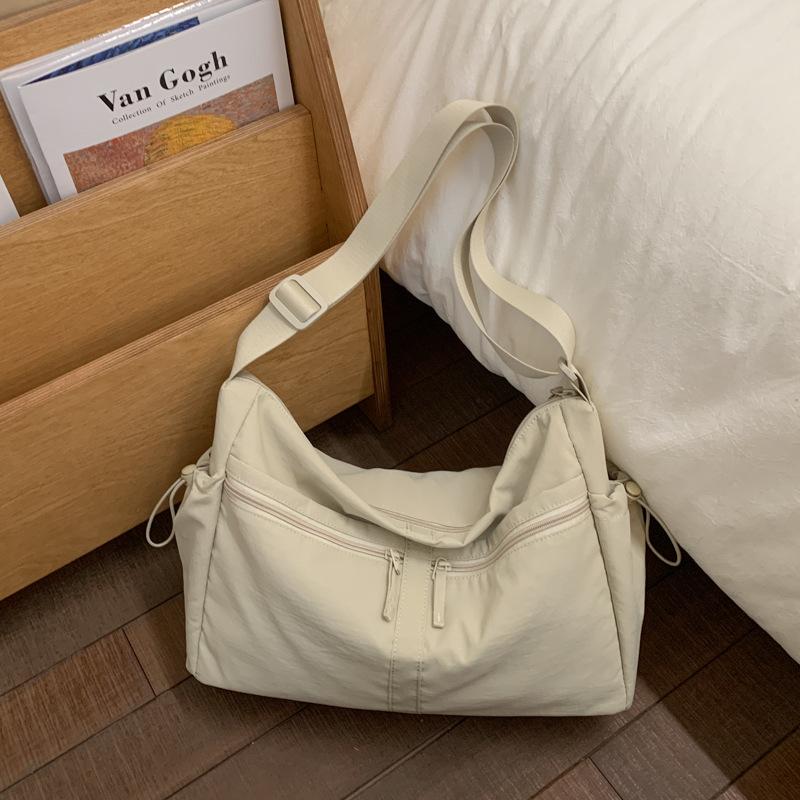 Women Casual Simple Large Capacity Shoulder Bag Lightweight Versatile Crossbody Canvas Bag Casual and Versatile Crossbody Bags