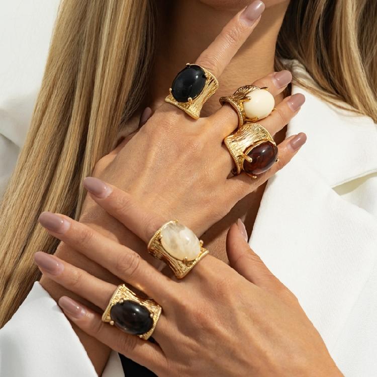 Contemporary Fashion Adjustable Ring Featuring Gradient Effect For Exaggerated Look And Comfort Fit In Modern Style