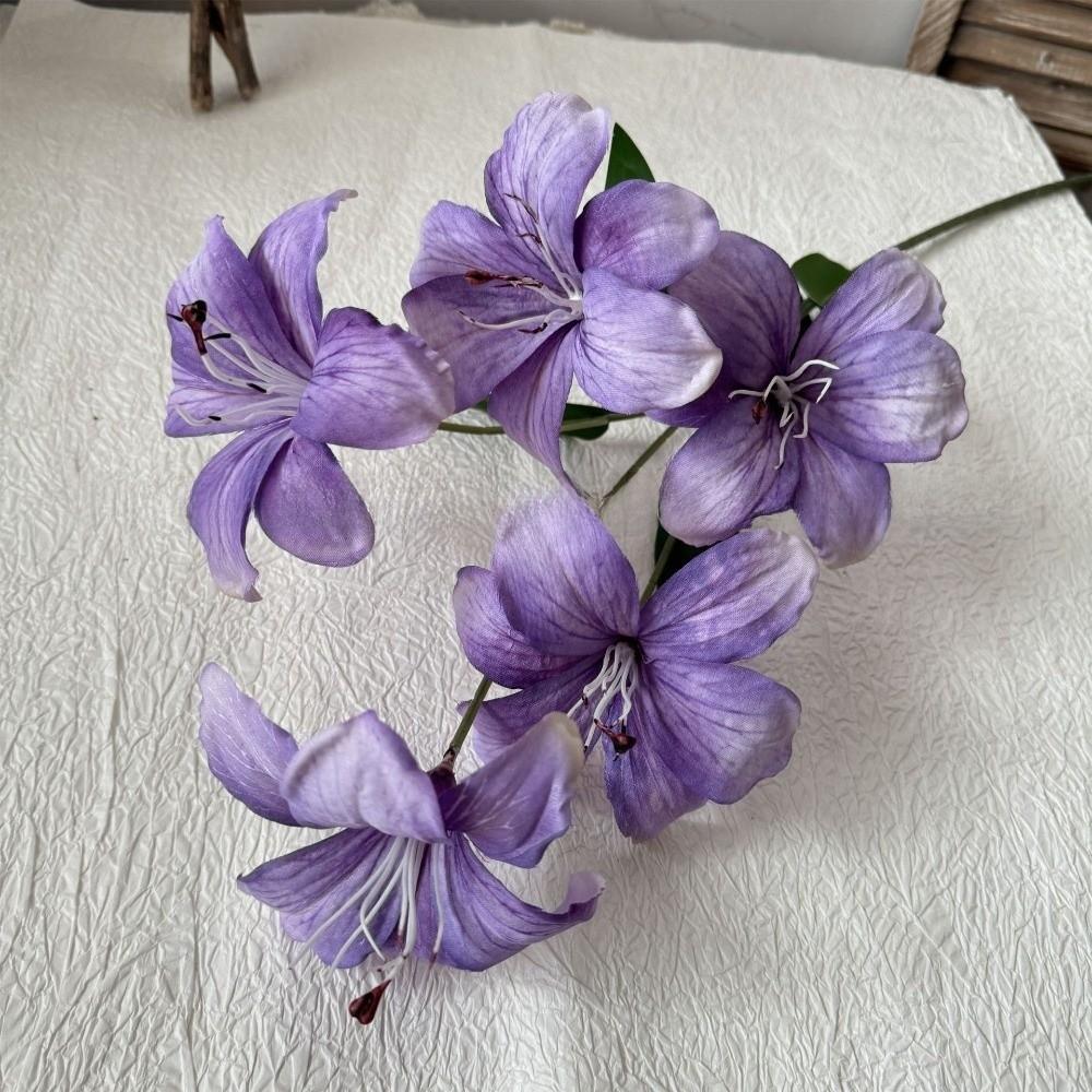 White Artificial Lily Flowers 5-head Simulation Decorative Bouquet  Indoor Decoration