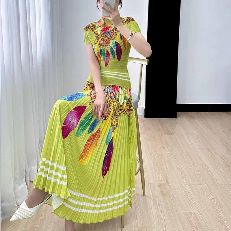 

Ретро комплект, летний новый топ с короткими рукавами + плиссированная юбка с принтом, комплект из двух предметов One Size жёлтый