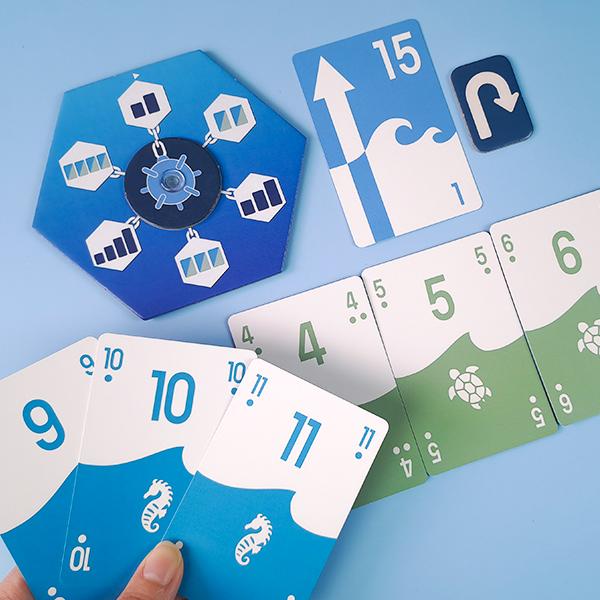 Hund: A Trick-Taking Card Game for Ages 10+