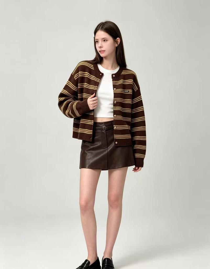 Women's Retro Striped Knit Cardigan - Unique, Stylish, Age-Reducing Outerwear for Autumn and Winter.