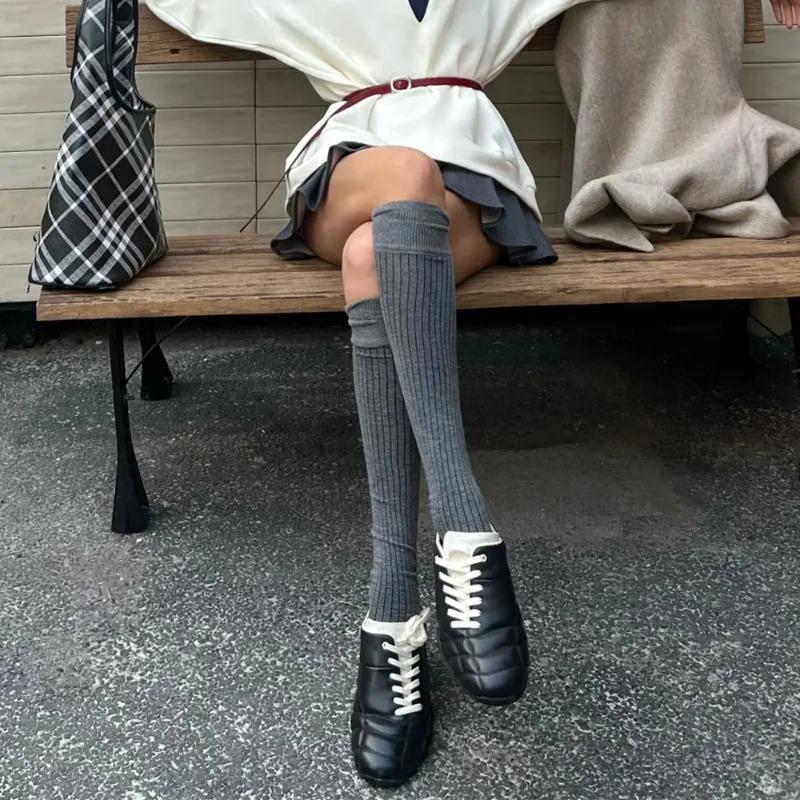 2025 Women's Black Casual football Style Sneakers Flats Chic Shoelaces Comfy Walking Shoes Woman Trainers High Quality