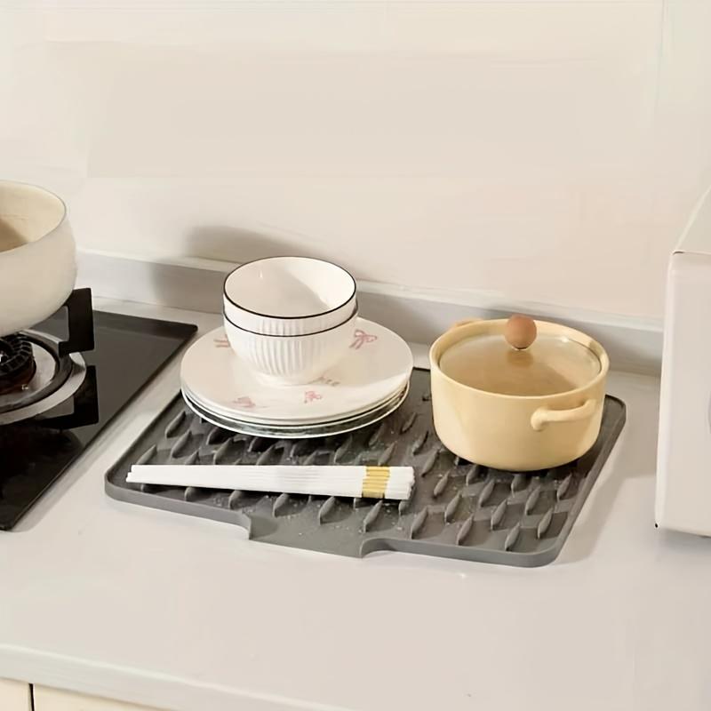 1-piece Non-Slip Silicone Kitchen Sink and Countertop Drain Mat - Heat Resistant (Up to 250°C), Built-in Drain Design, Dish