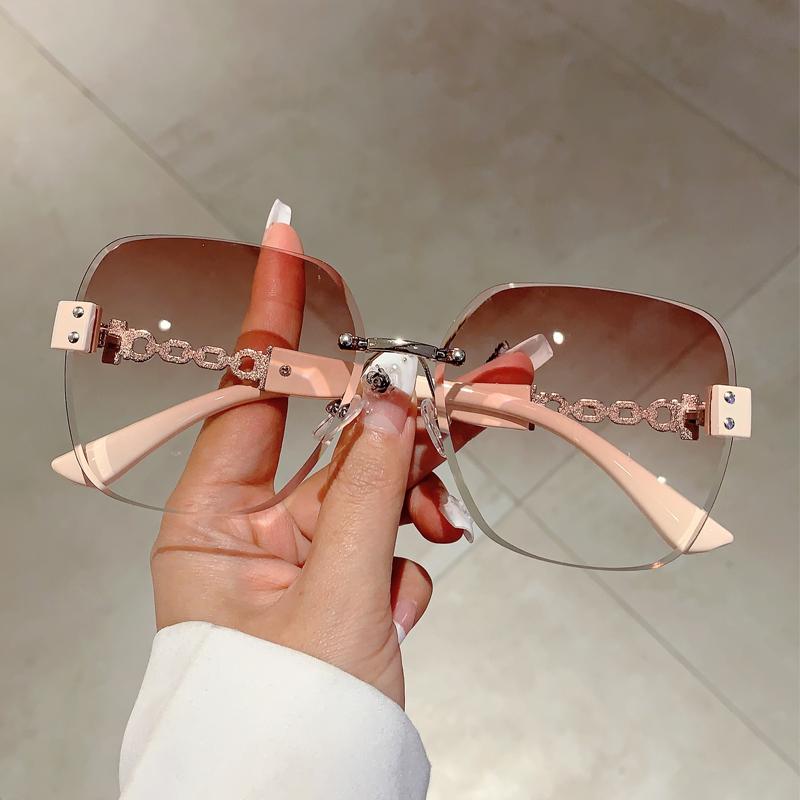 

KAMMPT Градиентные Чайные Модные Женские Солнцезащитные Очки Оверсайз Безободковые Ретро Оттенки для Декора Дизайн Роскошного Бренда Солнцезащитные Очки для Вождения as picture shows