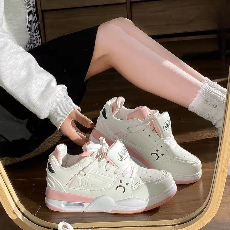 Fashion Lace Up Running Shoes Sports Couple Walking Shoes Outdoor Soft Women Sneakers Fashion Tennis Vulcanized Sneakers