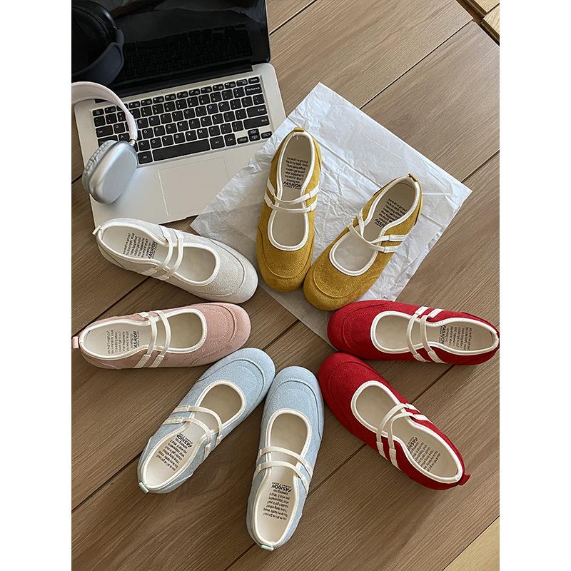 2025 new Korean version cute retro color matching double word with versatile casual Mary Jane shoes flat bottom light mouth single shoes