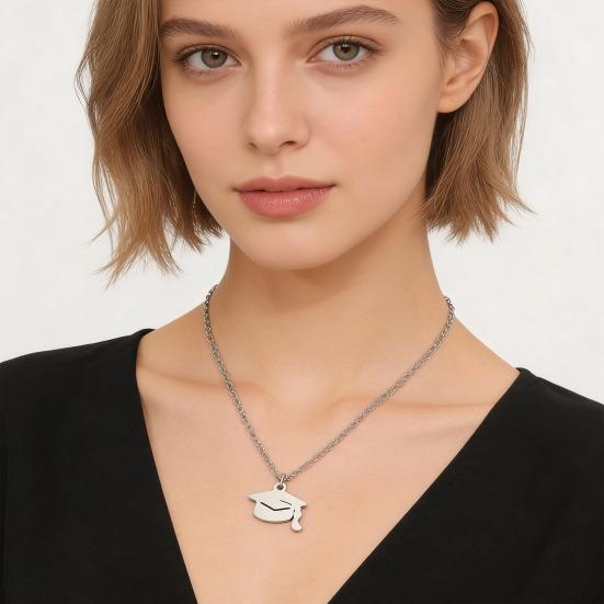 Graduation Cap Necklace Unisex Graduation Cap Charm Necklace Graduation Keepsake Jewelry Gift for Best Friend Graduate