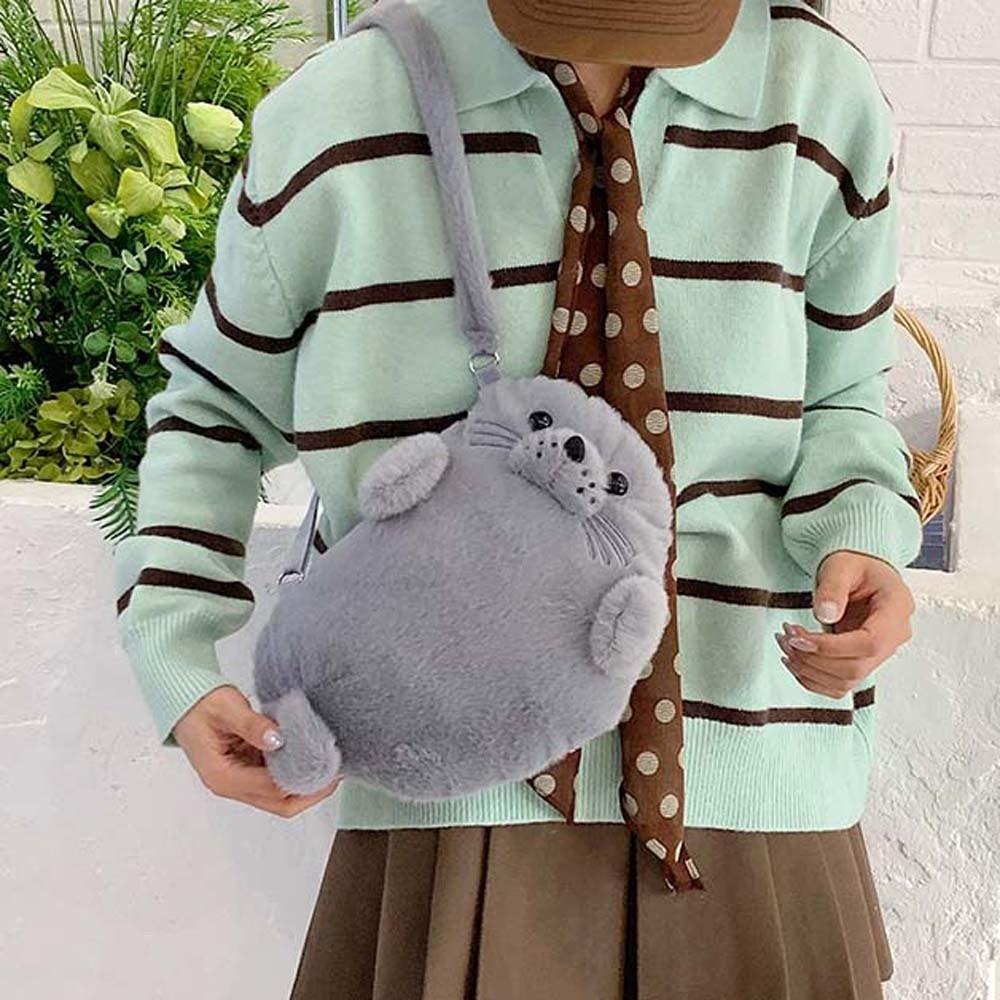 Cute Seal Shoulder Pouch Soft Adjustable Straps Cartoon Seal Handbag Lightweight PP Cotton Furry Animal Chest Bag Girls