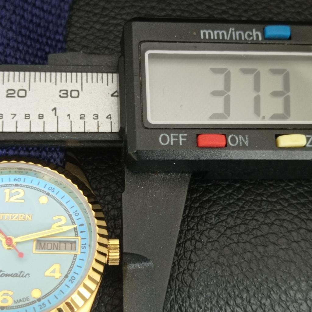 VINTAGE CITIZEN AUTOMATIC REFURBISHED JAPAN MENS SKY BLUE DIAL WATCH a445285-1