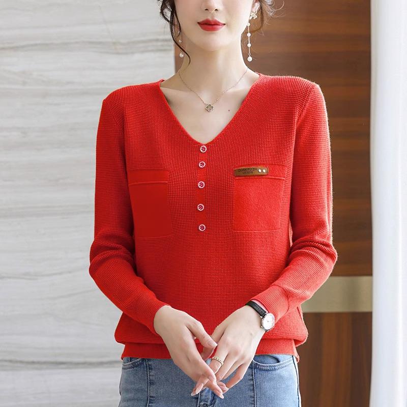 Women's V-Neck Knitted Bottoming Sweater - Stylish Inner Top for Spring, Autumn, and Winter 2024