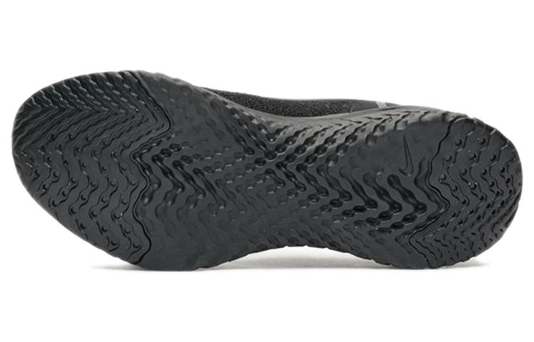Nike Epic React Flyknit Triple Black Feminino AQ0070-003