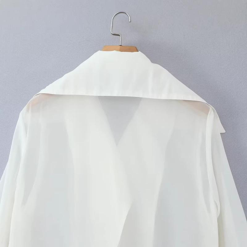 Trench Coat Camicia Sottile Stile Europeo e Americano Primavera 2026 con Revers Ampio Senza Bottoni e Protezione Solare