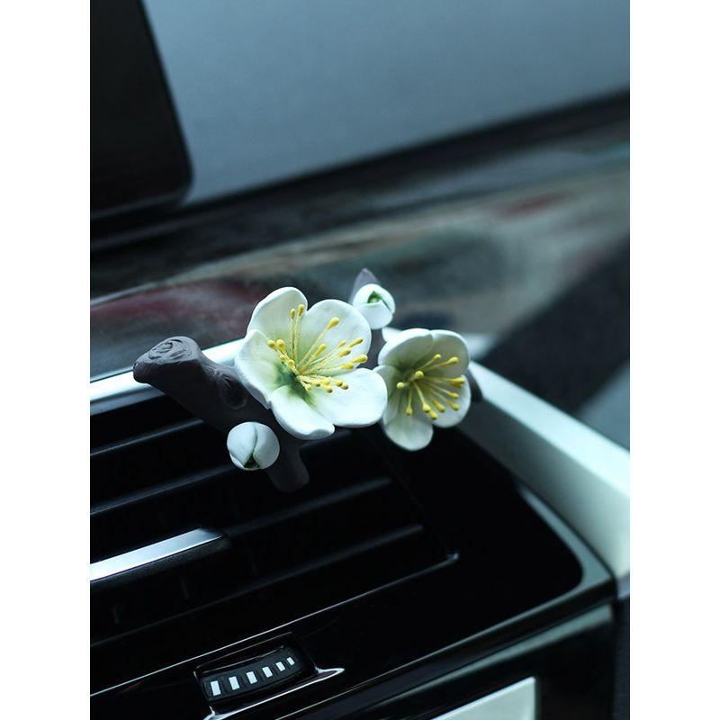 Cherry Blossom Aromatherapy Pear Flower Car Vent Fragrant Stone Car-Mounted Air Conditioning Perfume Decoration Decoration New Car Interior Gift