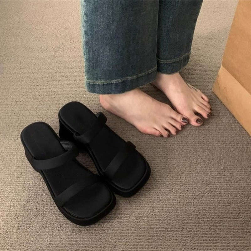 Fashion Super Fire One-word Drag Beautiful Cool Slippers Women's Summer Wear 2025 New Slope Heel Thick-soled Slippers