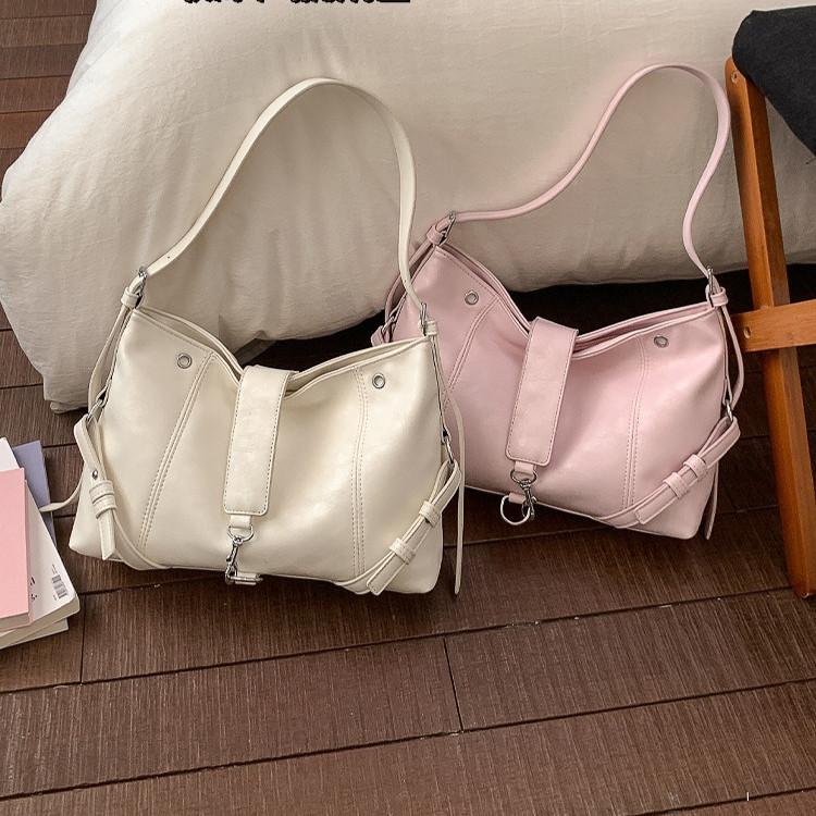 IELGY Ladies Tote Bag Large Capacity Spring Retro Commuter Messenger Bag