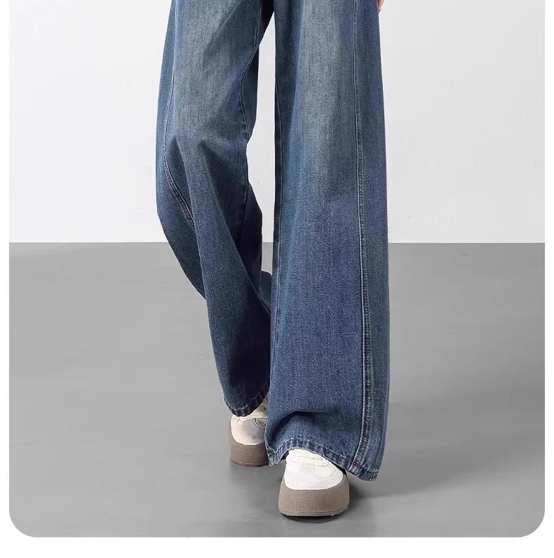2025 Women's High-Waisted Straight-Leg Jeans: Slimming Loose Fit for Spring & Autumn