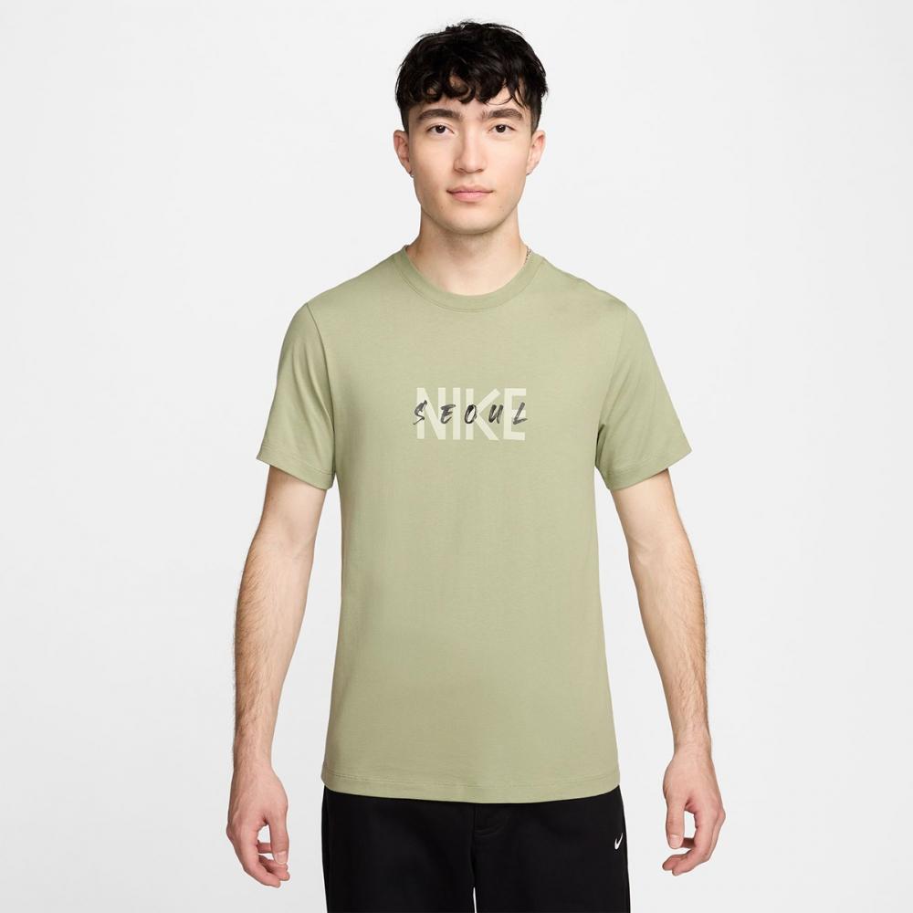 

Nike Man Nike SporTswear CiTy Seoul T shirT Hq3293 386 M