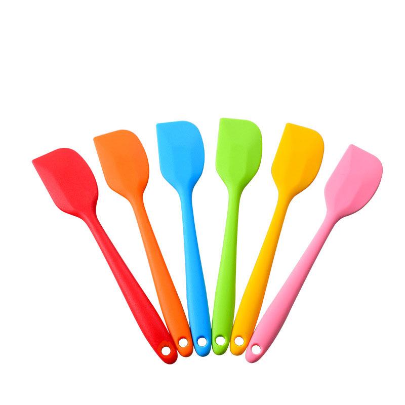 Silicone Spatula: 21cm One-Piece Rubber Scraper for Cake Baking & Mixing