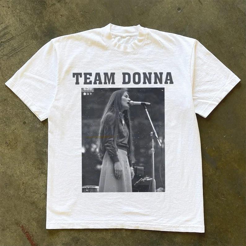 

Donna Jean Godchaux of The Grateful TShirt S5XL MM1167 Unisex T-Shirt XXL