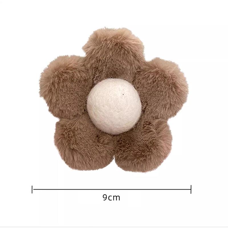 Korean Style Plush Flower Hair Claws Fashion Small Hair Clips Sweet Barrettes Shark Clips For Women Hair Accessories Headwear