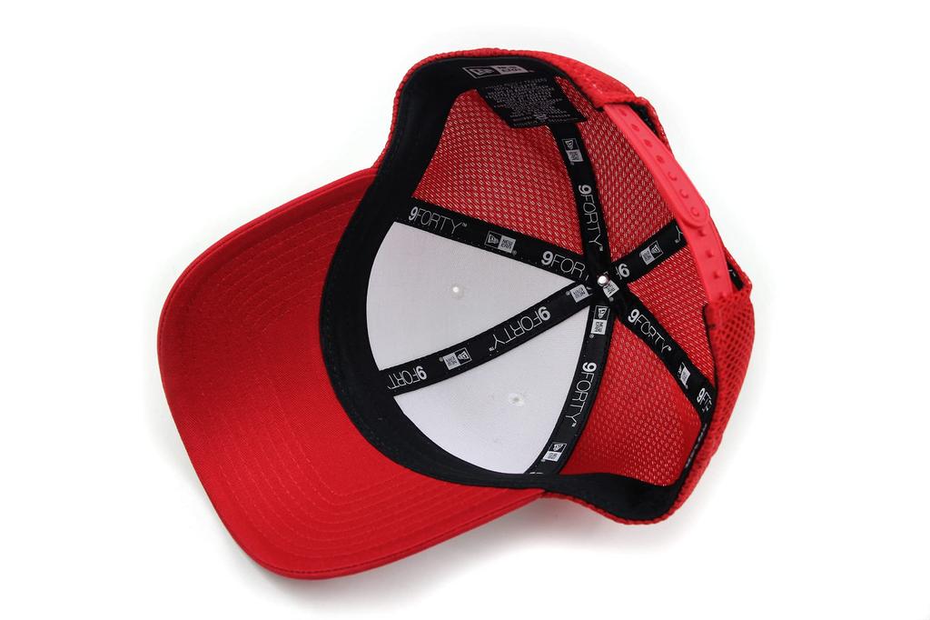New Era 9FORTY Mesh Snapback Cap (White/Scarlet)