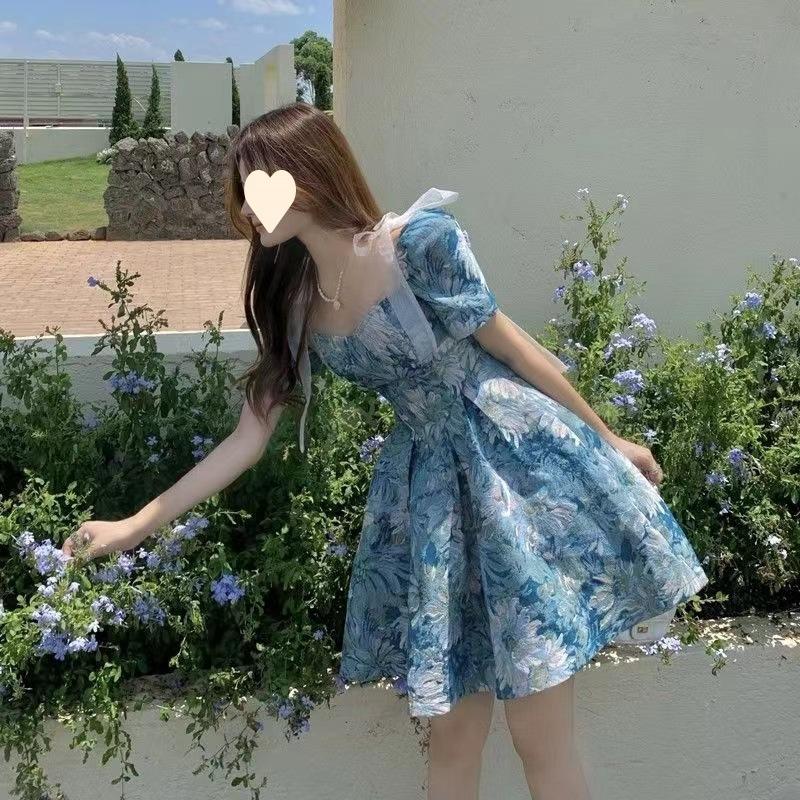 Blumenkleid Damen Sommer Temperament Taille Kurzer Rock Nische Flauschiger Rock Design Süßer Puffärmelrock