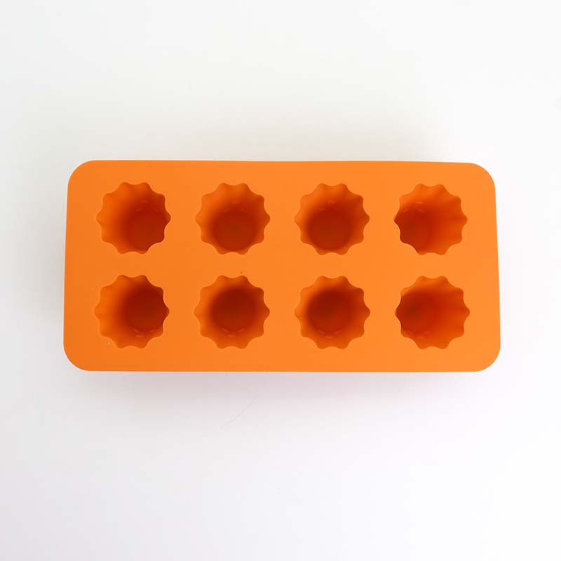 WTEMPO Halloween Creative Ghost Face Mold DIY Soft Silicone Mold Easy To Clean/Release Delicate Pattern for Indoor & Outdoor Halloween-themed Party
