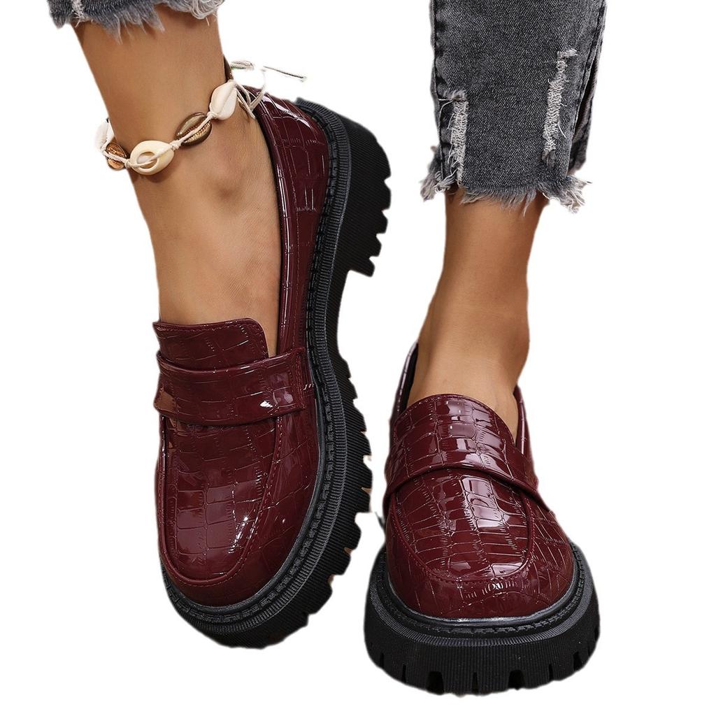 Große Größe Kleine Lederschuhe für Damen Herbst Runde Spitze und Dicke Sohle zur Erhöhung der Höhe eines Pedals