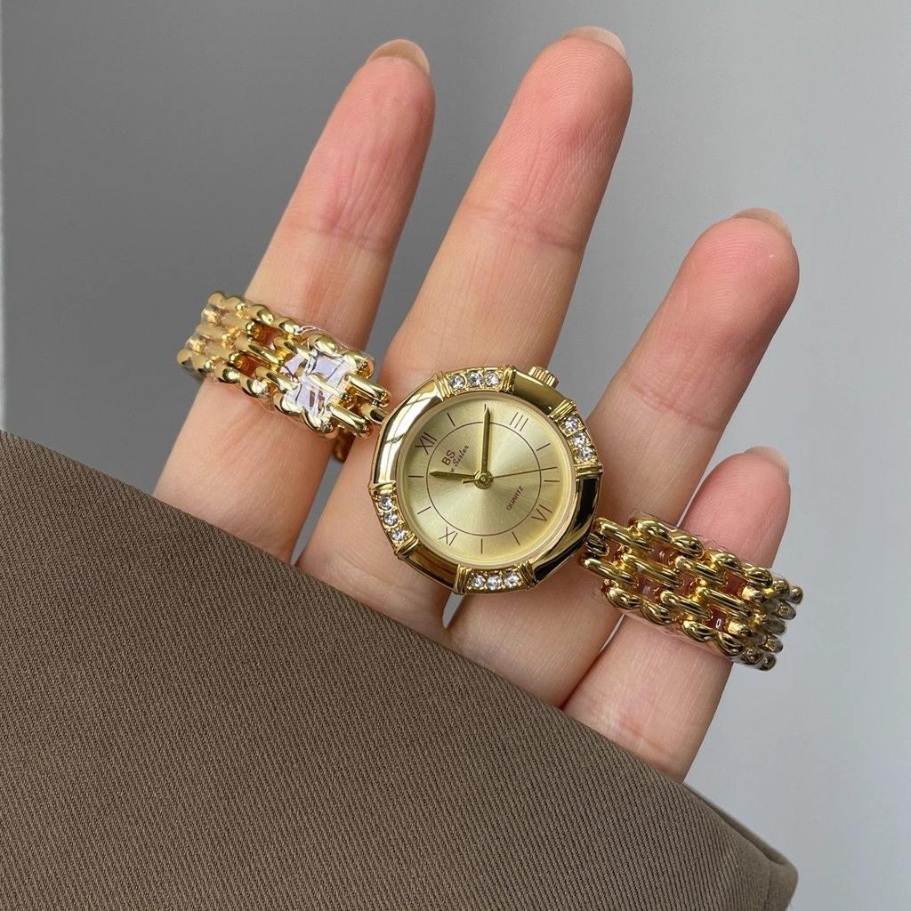 New Women'S Fashion Watch, Luxurious Gold, Vintage Style, Ladies' Quartz Watch, Casual And Elegant, High-End Women'S Wristwatch.