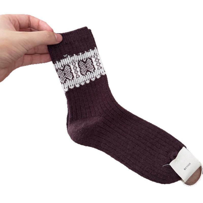 Retro Cross-patterned Wool Socks for Autumn and Winter Warmth, Color-blocked Mid-calf Socks, Double-needle Soft and Sticky Socks
