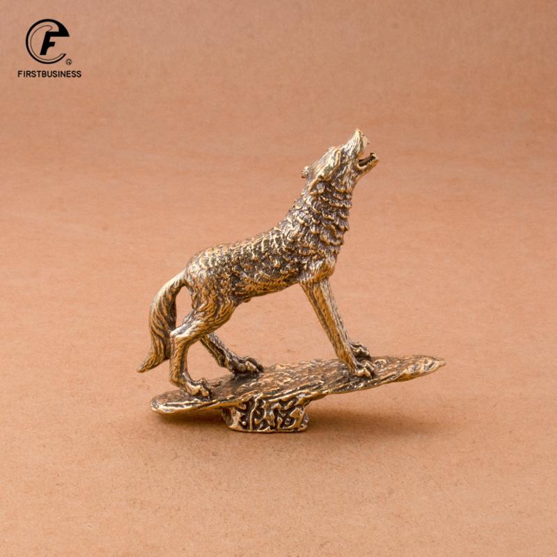 Solid Brass Prairie Rock Stone Wolf Statue Desktop Ornament Table Tea Pet Vintage Copper Animal Figurines Miniatures Decoration