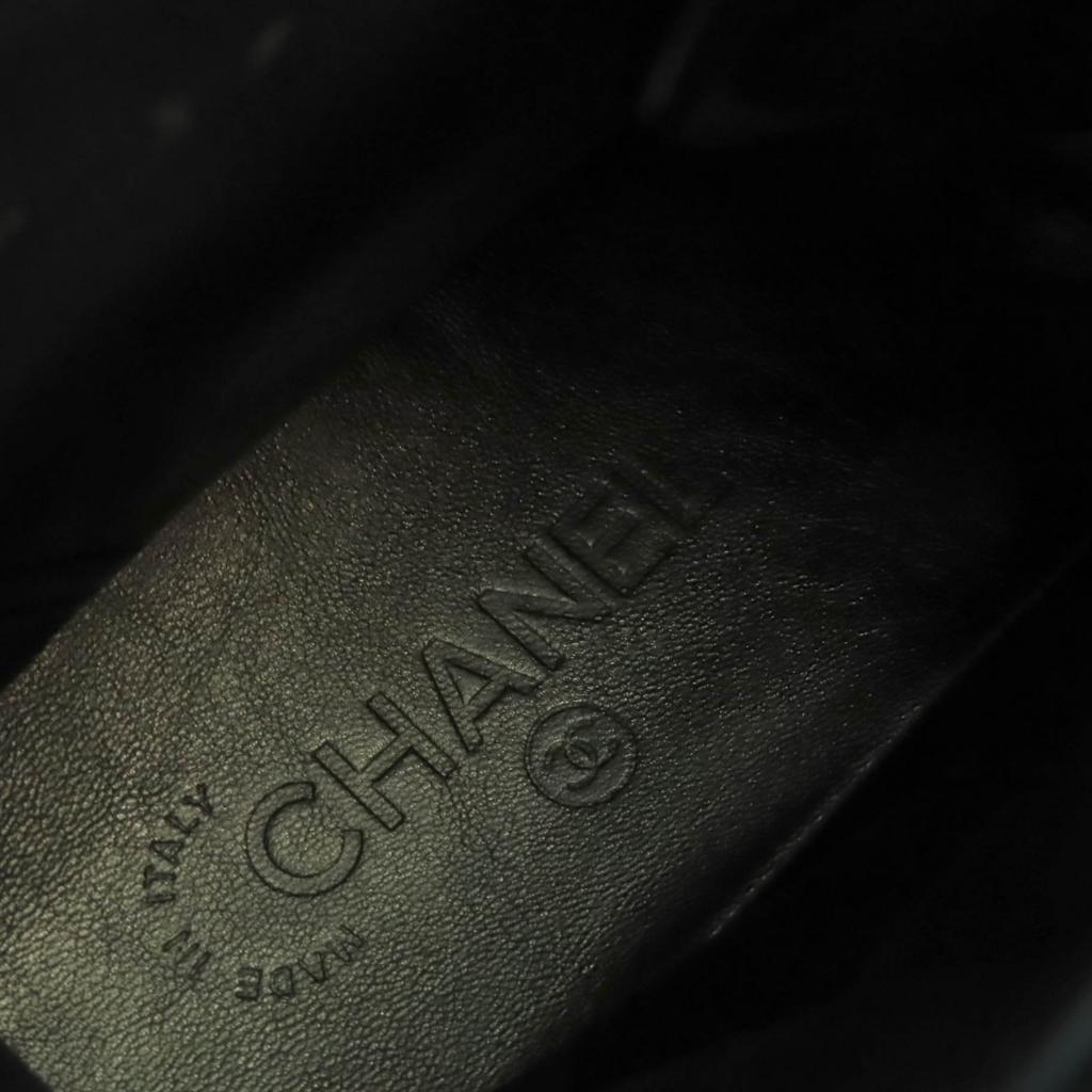 Great CHANEL sneakers COCO Mark Canvas and Leather with Faux Pearl 35 G34222 Used