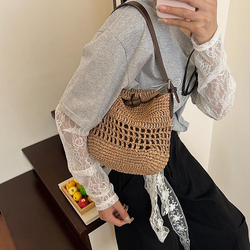 Summer fashion small bag women's bag 2025 new handmade straw bag retro high-end single shoulder messenger woven bag