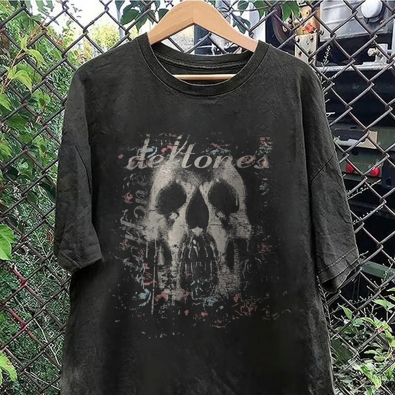 Deftones Skull T-Shirt Vintage Rock Metal Band Graphic Unisex Tee S