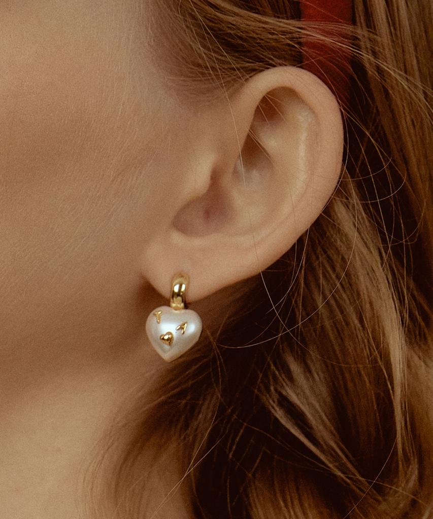 Tatiana Lettering Pearl Heart Hoop Earring Ec1948