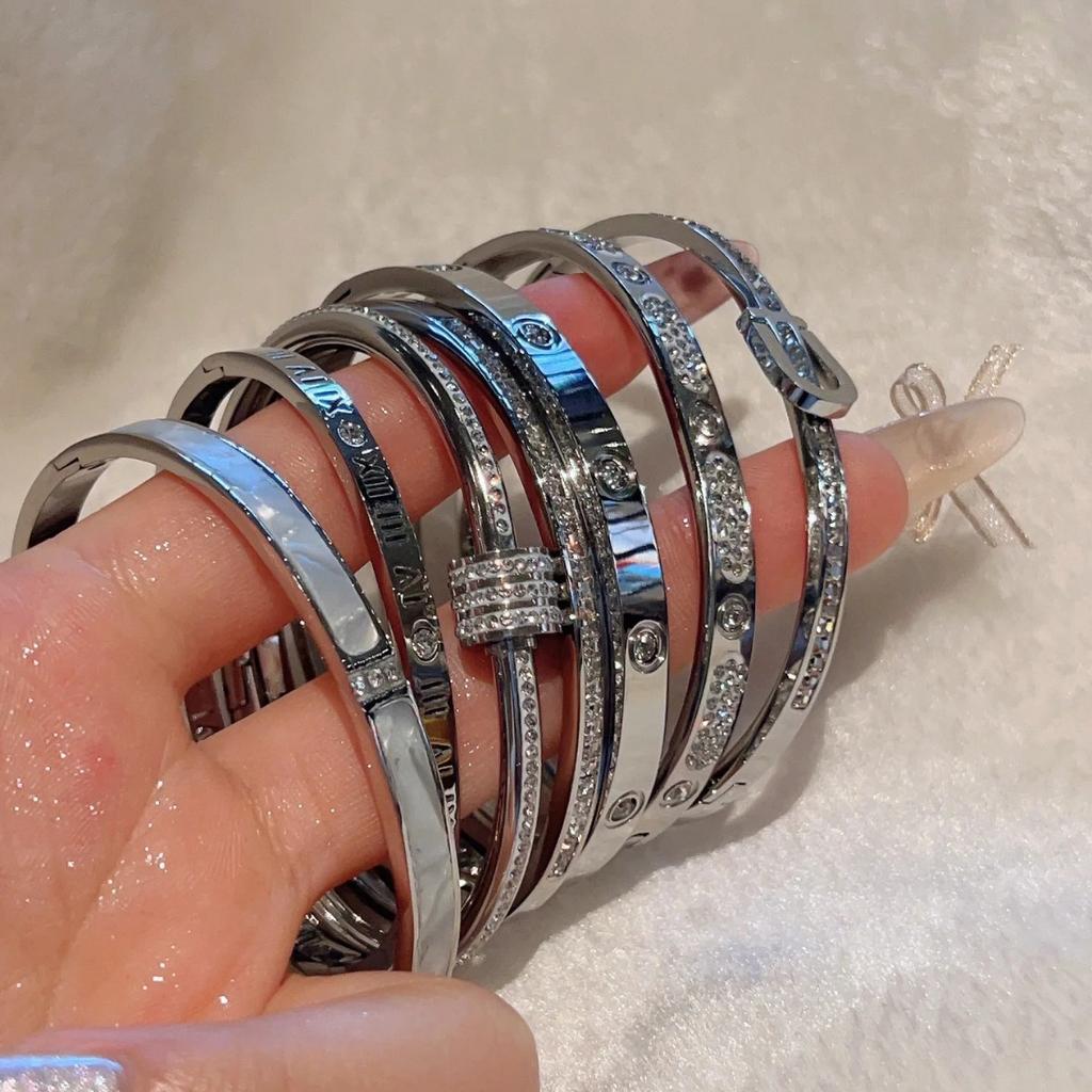 Light Luxury and High-end Micro Inlaid Zircon Bracelet with Fashionable Temperament, Niche and Versatile Bracelet, Handmade Accessory