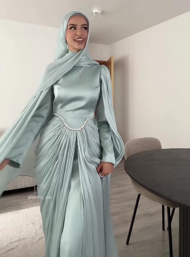 New European and American Women's Clothing Light Luxury Elegant Diamond-encrusted Splicing Waist Robe Dress