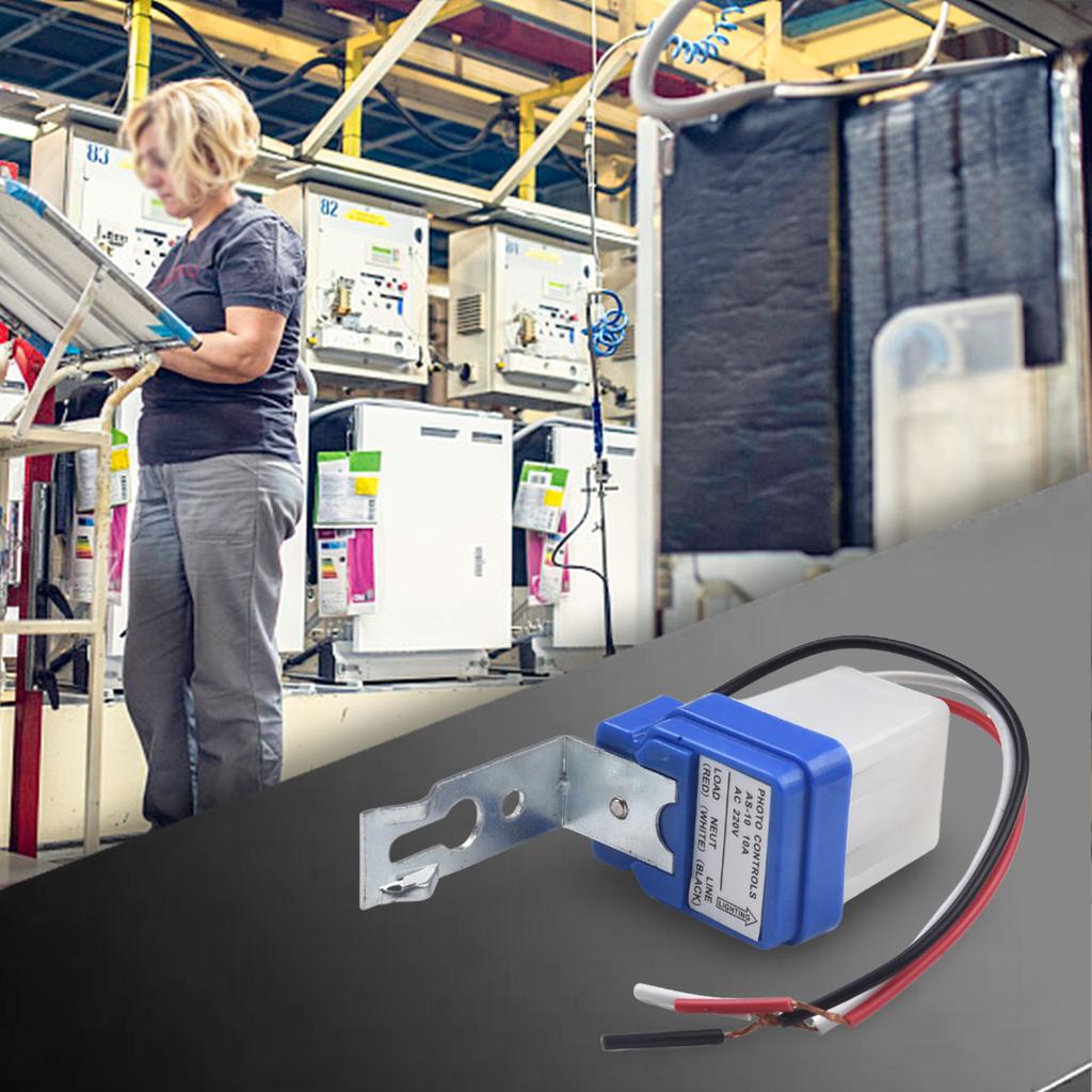 Twilight Switch Light Sensor Switch  AC/DC 12V 24V 220V 10A Auto On Off Photocell Street Light Sensor Switch Lamp Switch Control