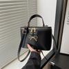 Spring new retro simple fashion handbag box bag fashion versatile shoulder bag premium messenger bag