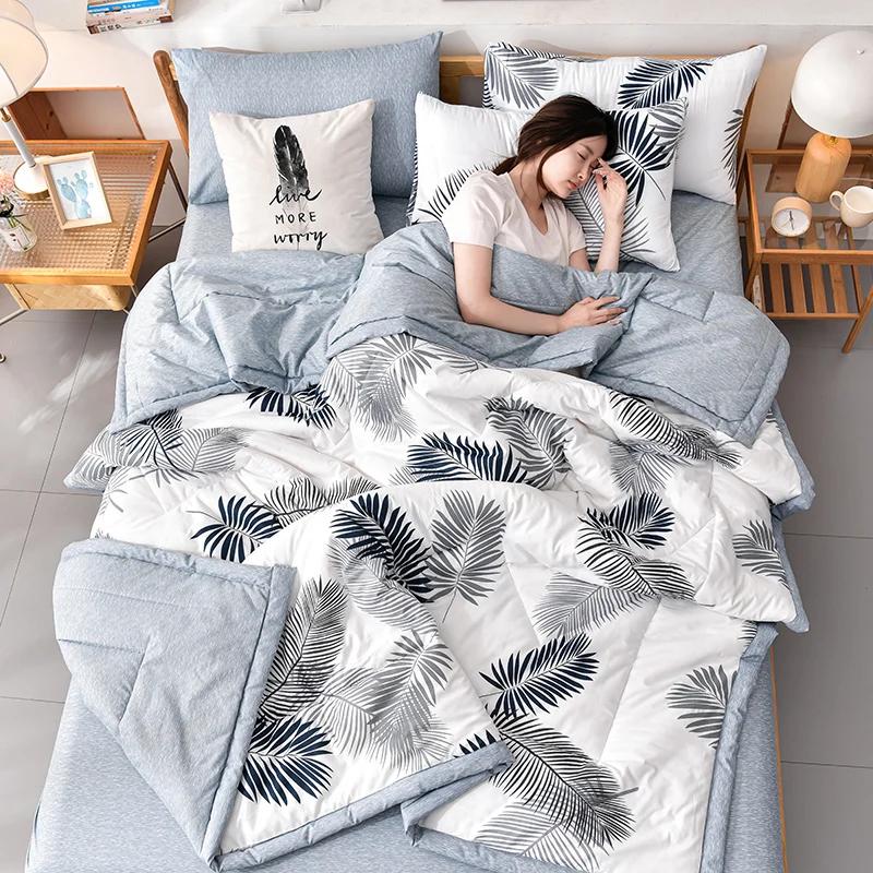 Skin-friendly Summer Cool Quilt Set or 1 Pcs Quilts Comfortable Breathable Air Condition Comforter Lightweight Summer Blanket