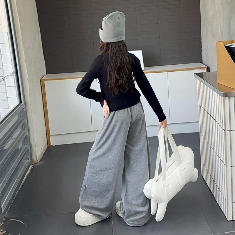 

Модный осенний комплект-двойка для девочек 2025: Кардиган и брюки широкого кроя 130 cm