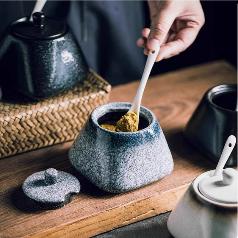 Ceramic Seasoning Jar with Lid, Spice Jar with Spoon, Salt and Pepper, Sugar Jar, Spice Storage Box, Kitchen Storage Container