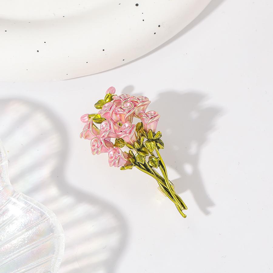3D Pink Rose Bouquet Brooch: Fresh Pastoral Enamel Corsage for Women