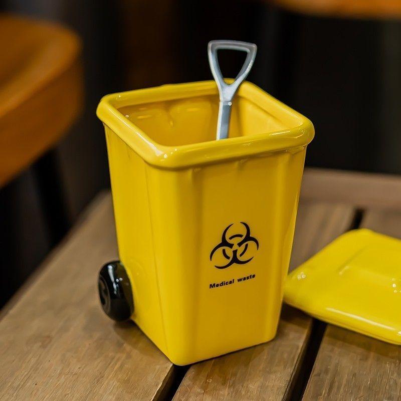 Garbage Can Shaped Mug Creative Ceramic Drinking Cup Personalized Funny Coffee Cup with Lid As A Gift