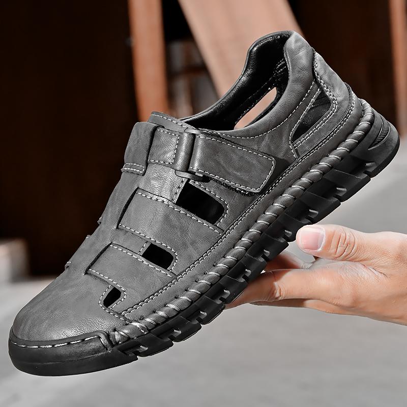 Fashion Summer Men Genuine Leather Outdoors Sandals Casual Leather Hollow Soft Bottom Breathable Soft Sole Shoes Classic Fashion Sandals