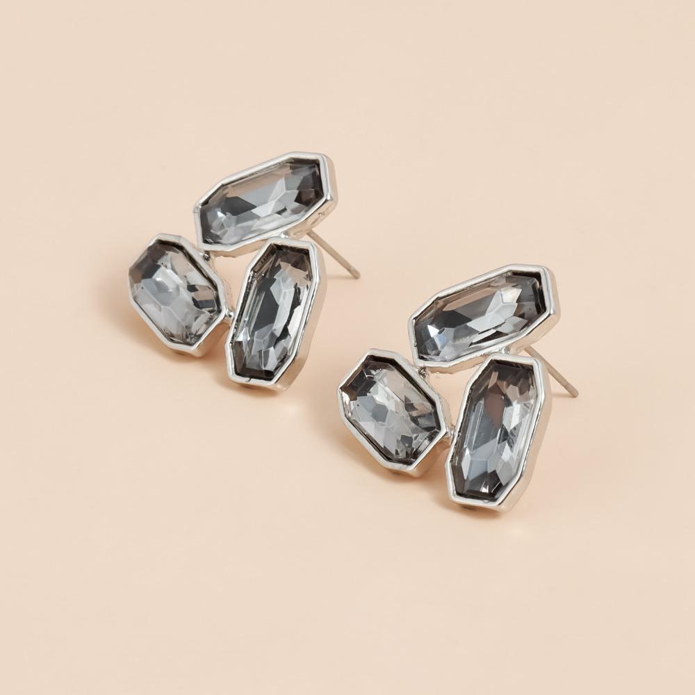 Luxury Charm Y2K Geometric Symmetrical Triangular Grey Glass Imitation Gemstone Stud Earrings for Women Fashion Designer Jewelry